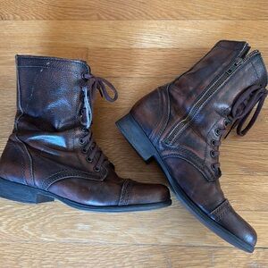 Steve Madden boots size 10!